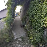 Avec Jardin Et Parking Proche Du Centre *