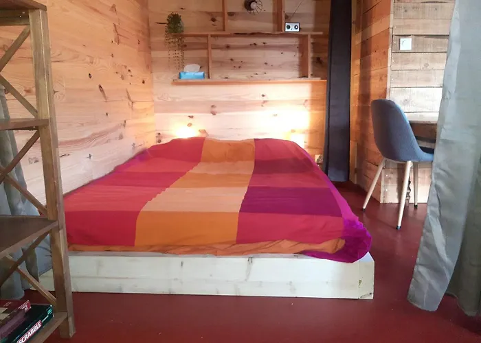 Avec Jardin Et Parking Proche Du Centre *