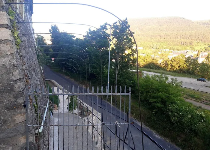 Διαμέρισμα Avec Jardin Et Parking Proche Du Centre